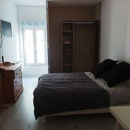 Agréable maison de ville tout confort Loudun Esterno foto