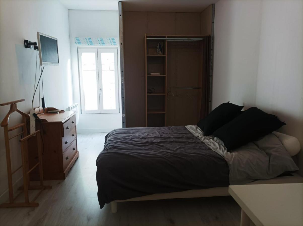 Agréable maison de ville tout confort Loudun Esterno foto