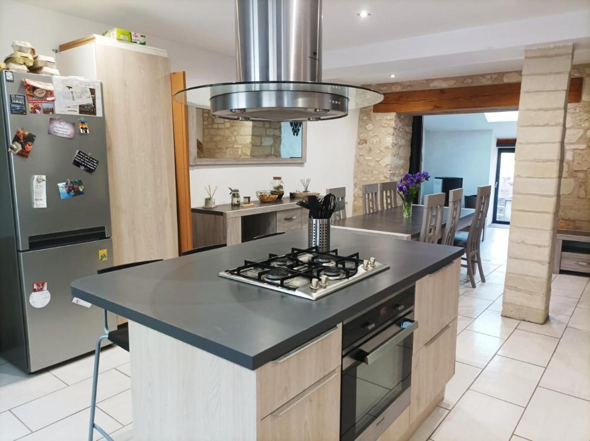 Agréable maison de ville tout confort Loudun Esterno foto